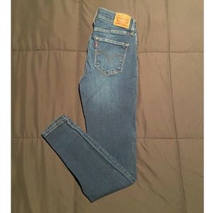 Levi’s 720 high rise skinny jeans.